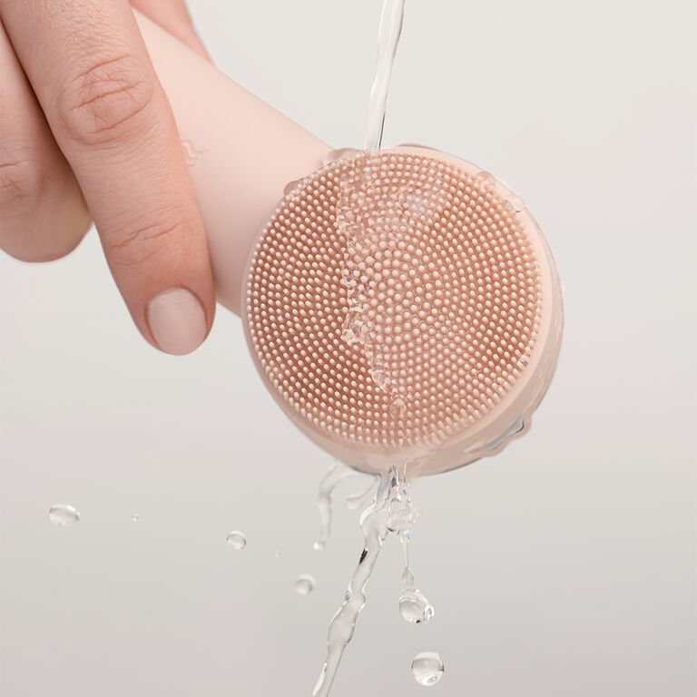 Mary Kay Skinvigorate Duo Facial Device: Eine Gesichtsreinigungsb&uuml;rste mit zus&auml;tzlicher Heat-Funktion