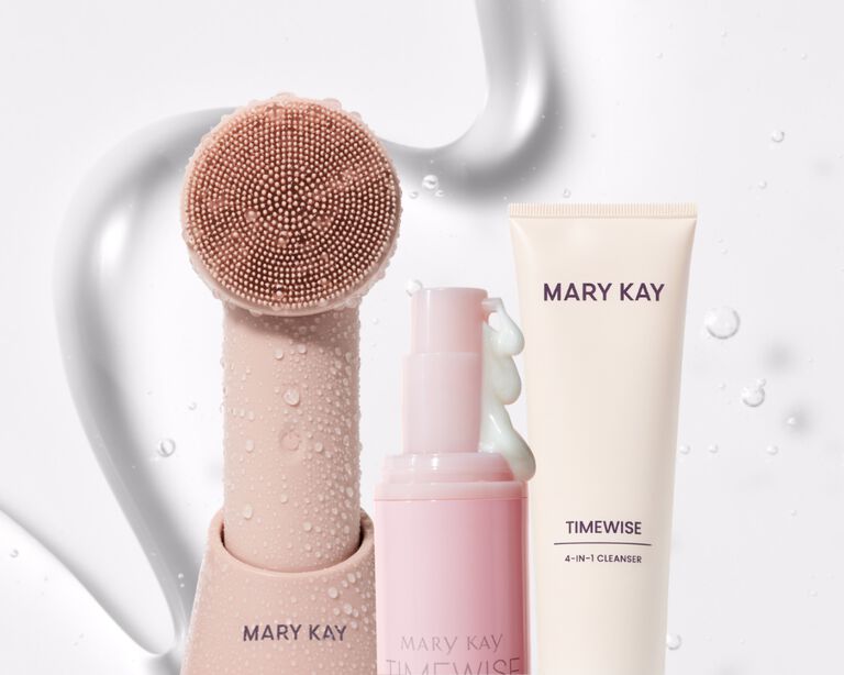Das Mary Kay Cleanse & Heat Set TimeWise, inkl. Skinvigorate Duo Facial Device, TimeWise Replenishing Serum C + E und TimeWise 4-in-1 Cleanser