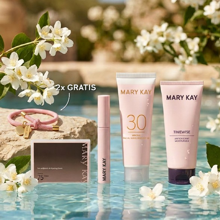 Die &bdquo;Glow&ldquo; Summer Beauty Box von Mary Kay: Moisturizer, Mineral Sunscreen SPF 30, Beauty Blotters, Mascara und als Geschenk ein Zweierset rosa Haargummi bzw. Armb&auml;nder