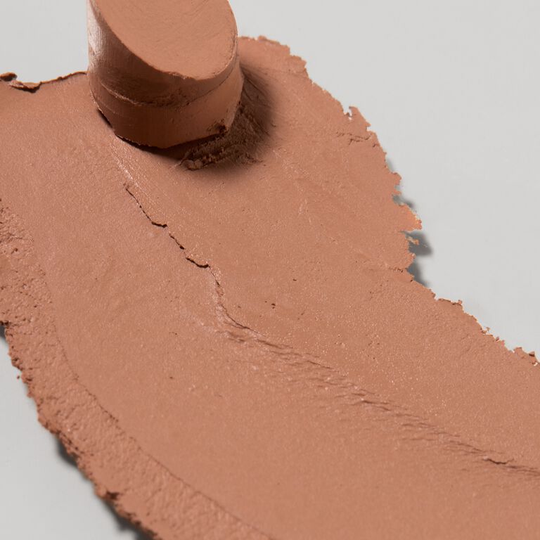 Ein Swipe Celestial Nude Mary Kay Matte Eye Shadow Stick - man sieht die matte Formulierung